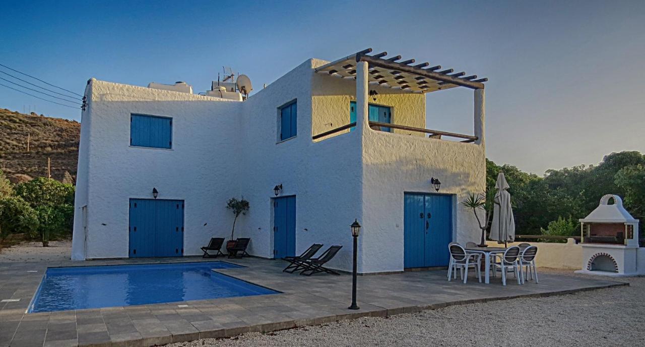 Votsalo Villa Pomos Zimmer foto